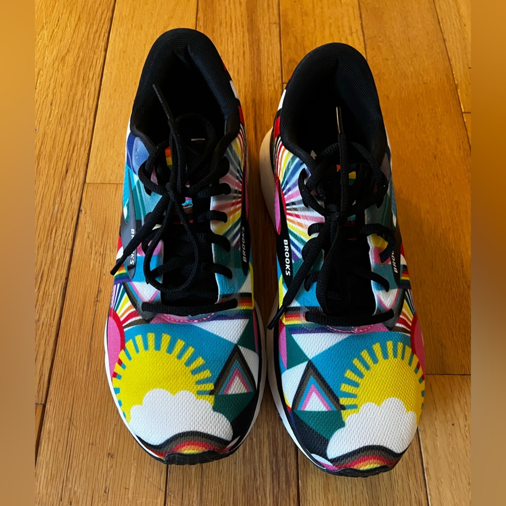 Brooks Trace Women’s Size 9